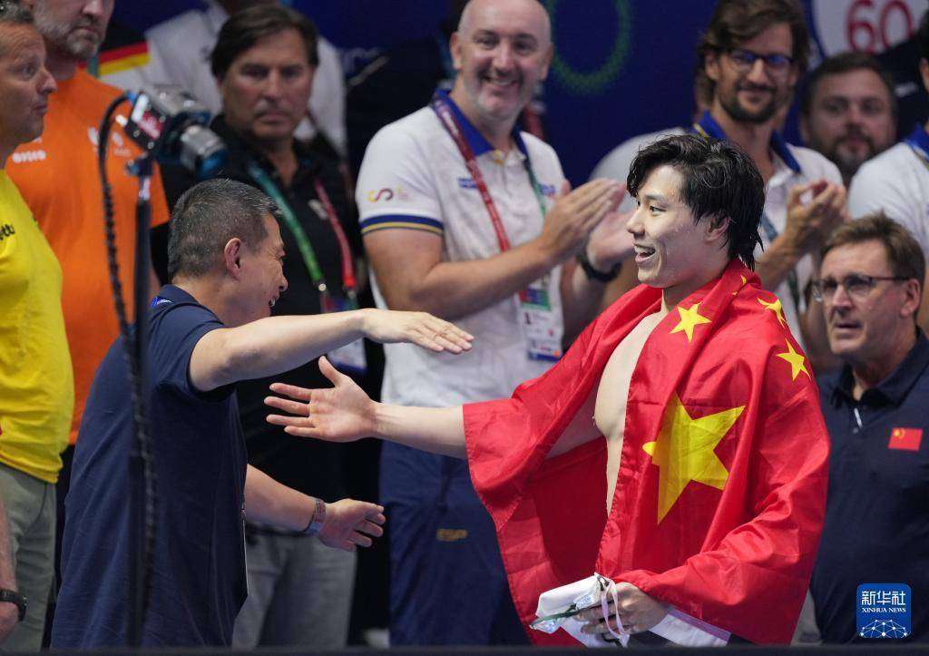 欧洲运动员力挺国家荣誉，获得团体赛金牌的简单介绍