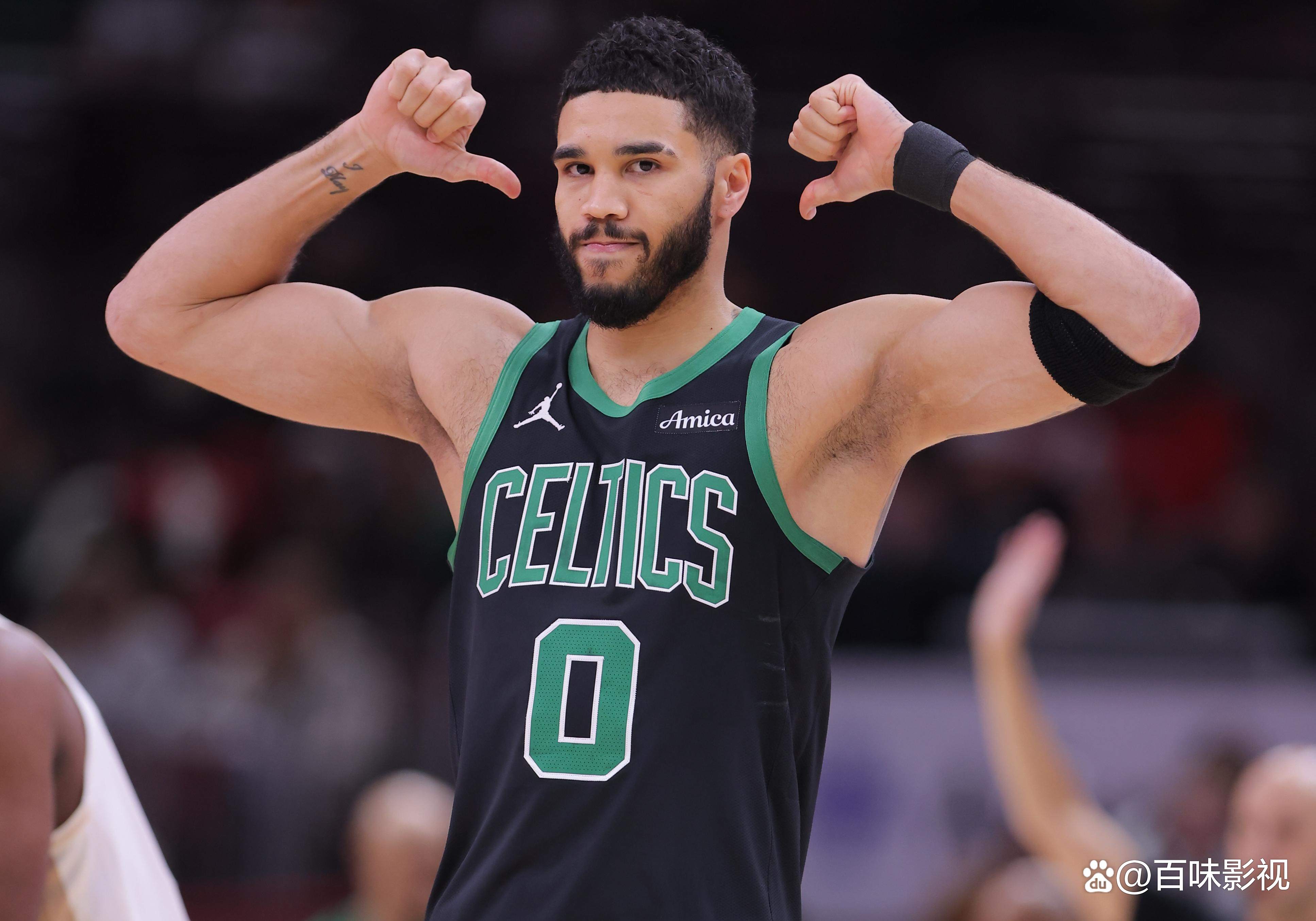 美洲球员获得最佳防守球员奖