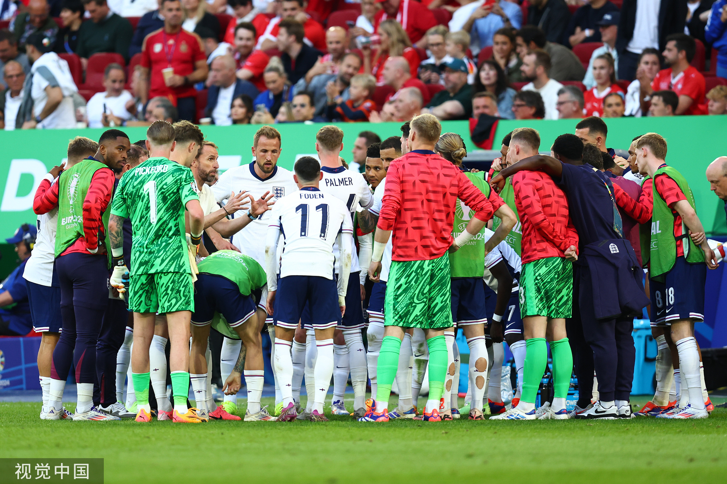 瑞士横扫瑞典，挺进欧锦赛四强巅峰对决！