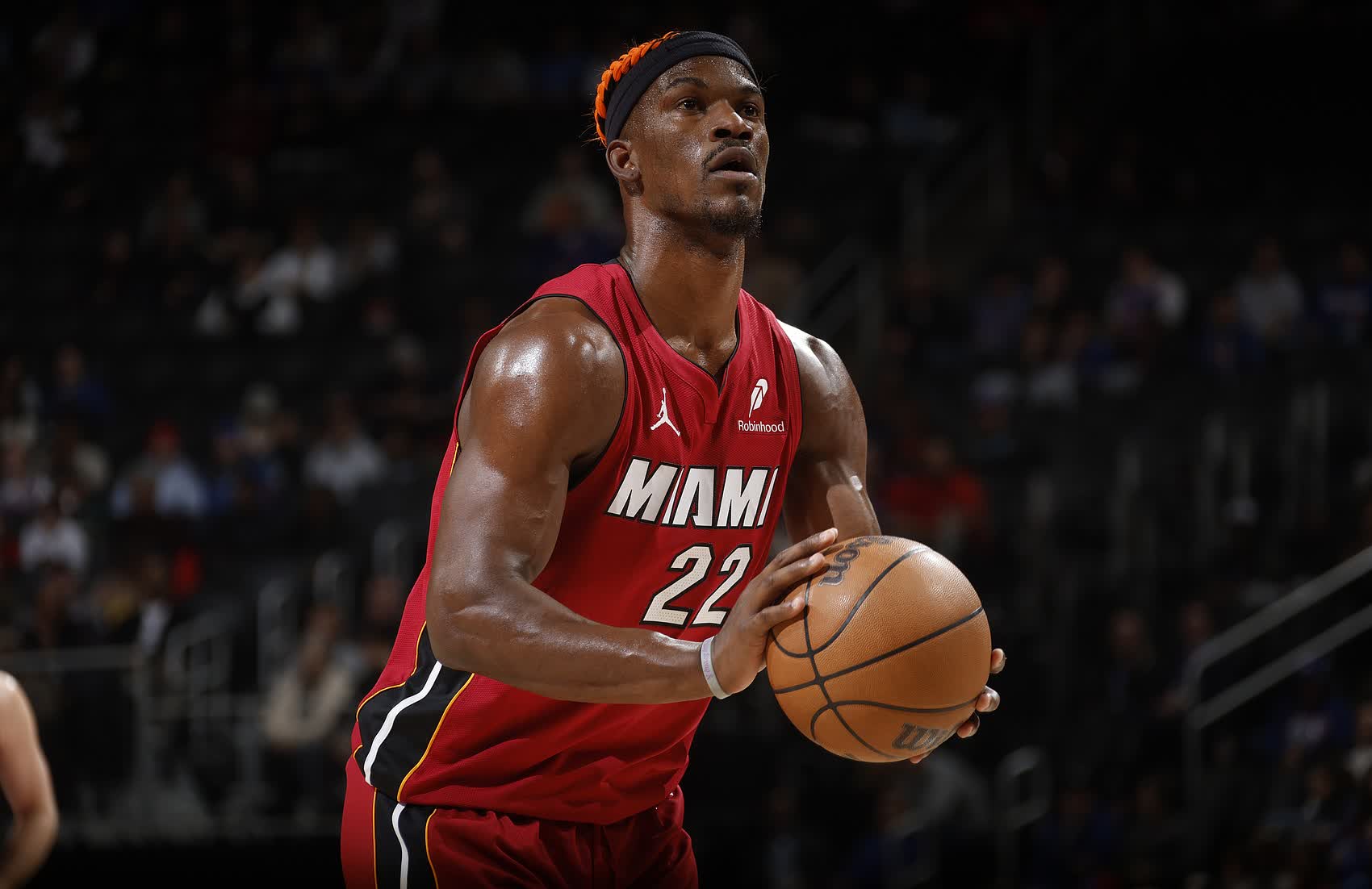 关于热火主帅盛赞巴特勒：他是球队的领袖，关键时刻总能站出来的信息