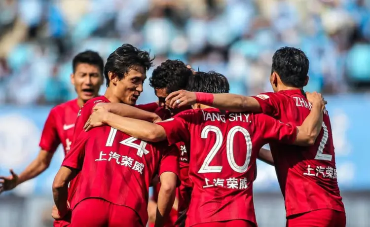 上港取得胜利，球队状态良好的简单介绍