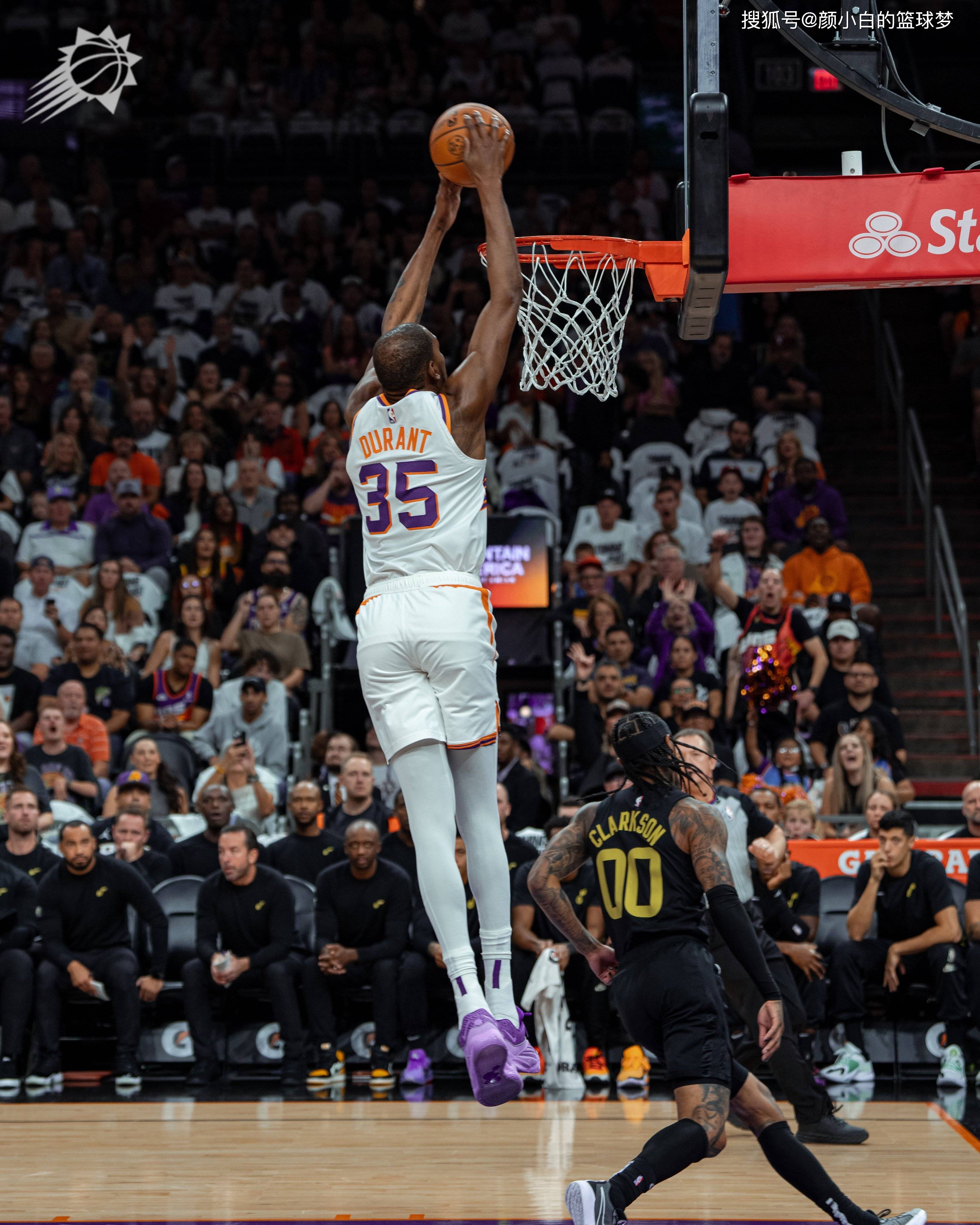 太阳客场大胜爵士继续领跑