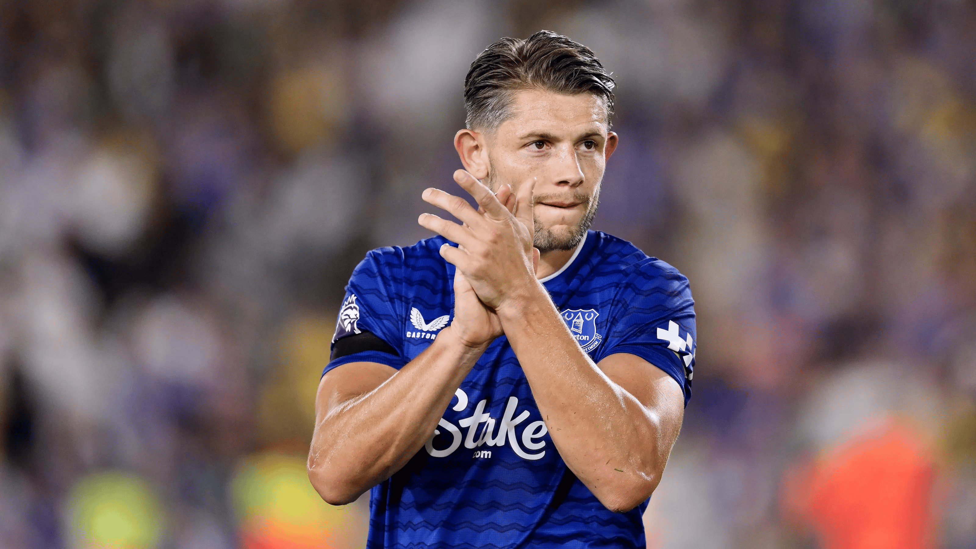 包含布莱顿击败埃弗顿，重返前十的词条