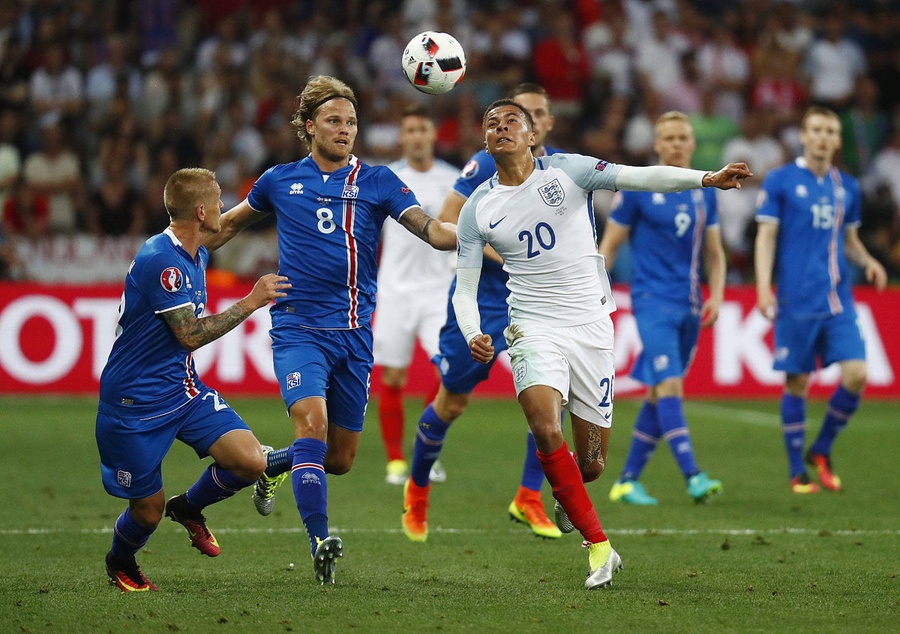 荷兰小组出局，遗憾告别欧国联淘汰赛